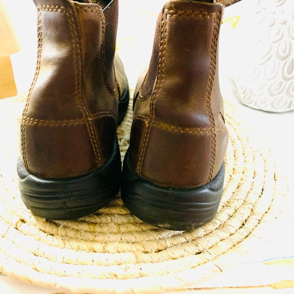 Blundstones steel toe boots - Picture 5 of 8